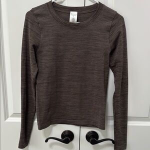 Athleta Renew Seamless Crewneck longsleeve, Size Small, Sm, S EUC!!!!!